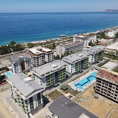 Апартаменты A Four-bedroom Flat Near The Sea In Konak Terrace